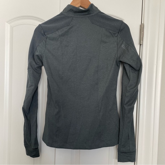 5.11 Tactical women’s athletic top - Picture 3 of 3